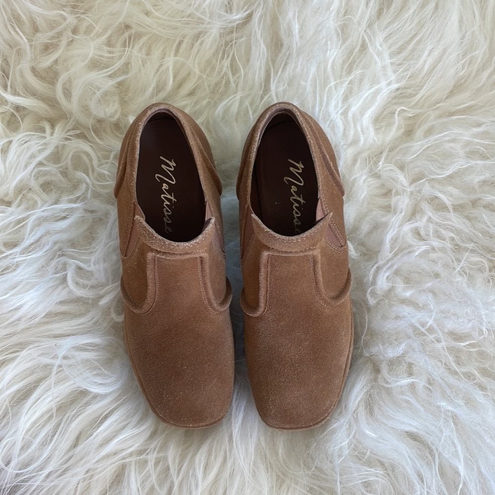 Matisse Tan Suede Platform Clog Heels - Picture 3 of 6